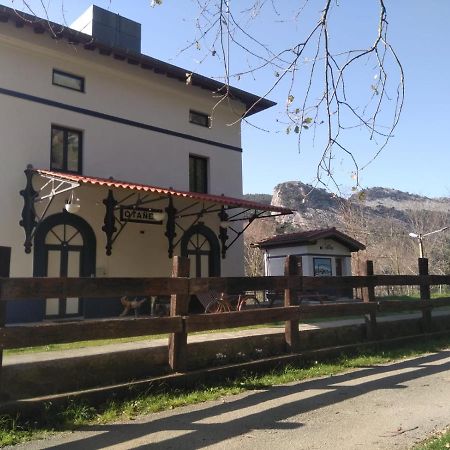 Castro Urdiales - La Vieja Estacion - Cerca De Bilbaoゲストハウス エクステリア 写真