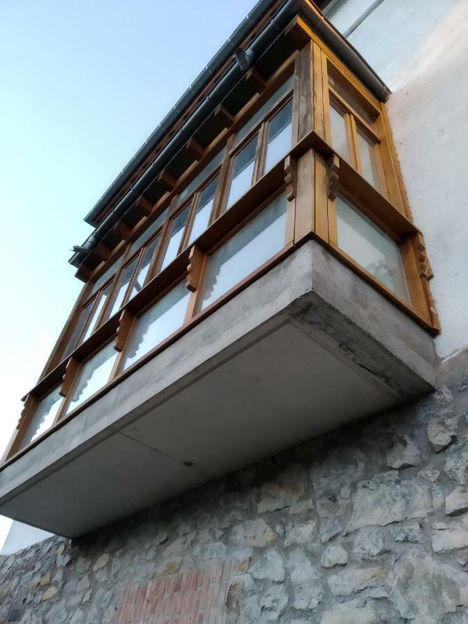 Castro Urdiales - La Vieja Estacion - Cerca De Bilbaoゲストハウス エクステリア 写真